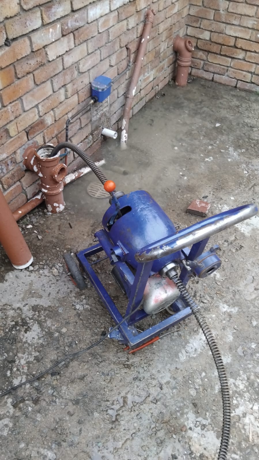 High pressure jetting and electro-mechanical drain cleaning machine